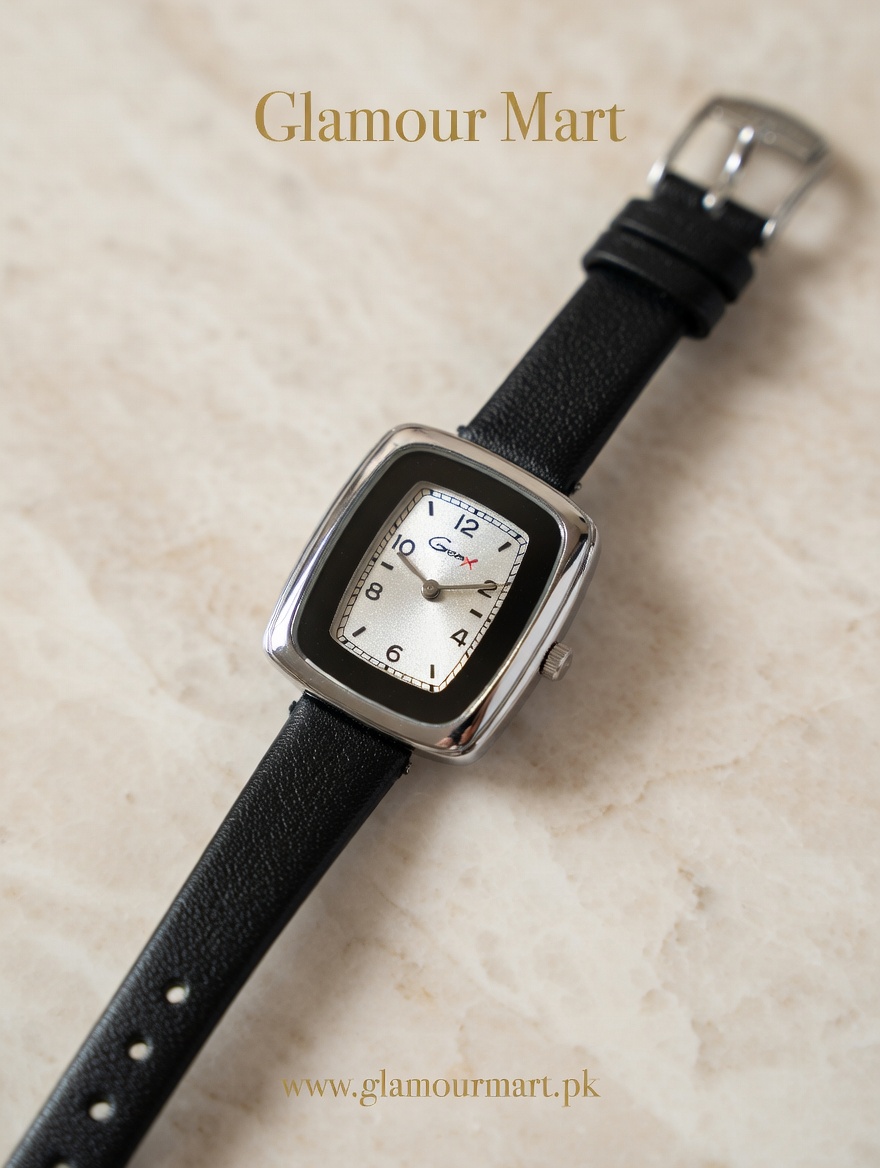 Classic Noir Square Watch